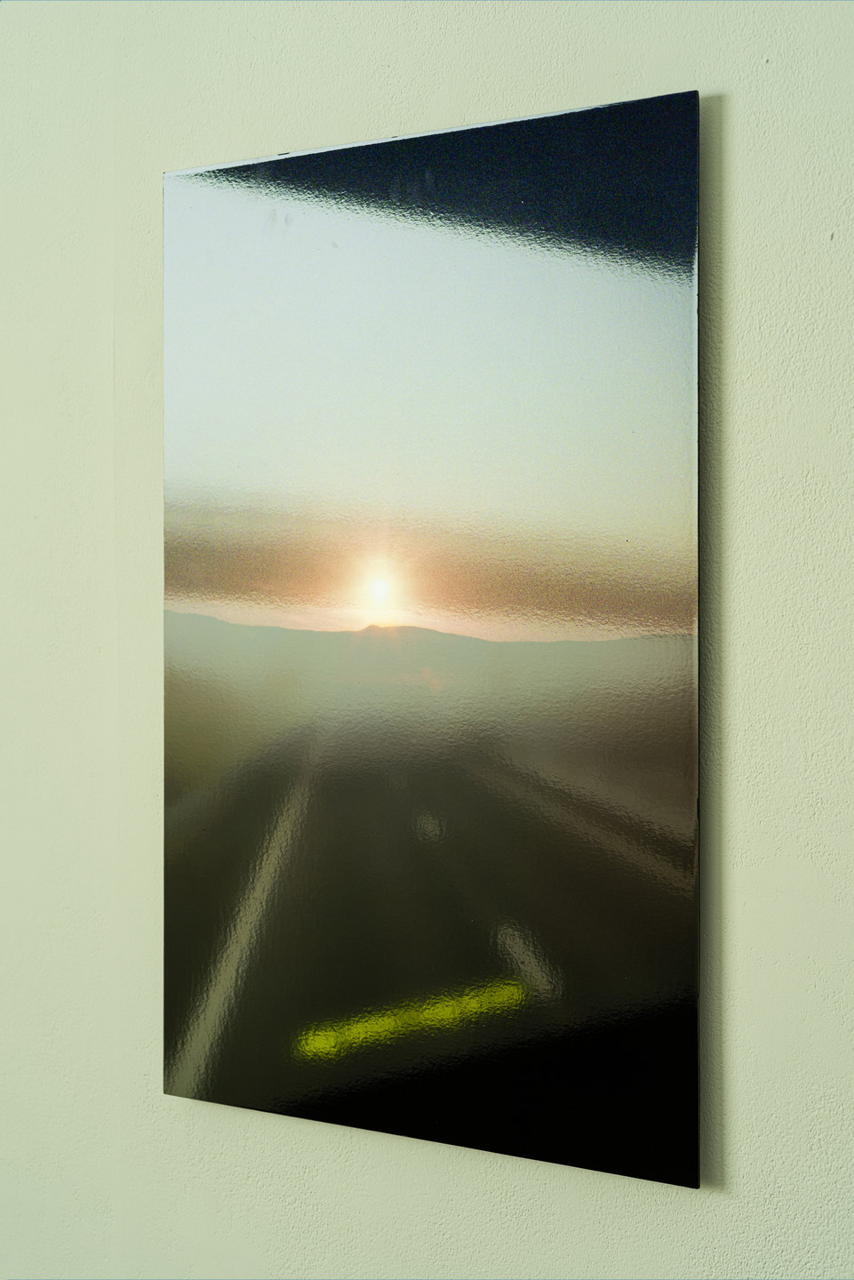 Max Göran, sometimes i feel like my wheels ain‘t touchin‘ the ground, Installation View, 2023, c-type print on dibond, 70x50 cm