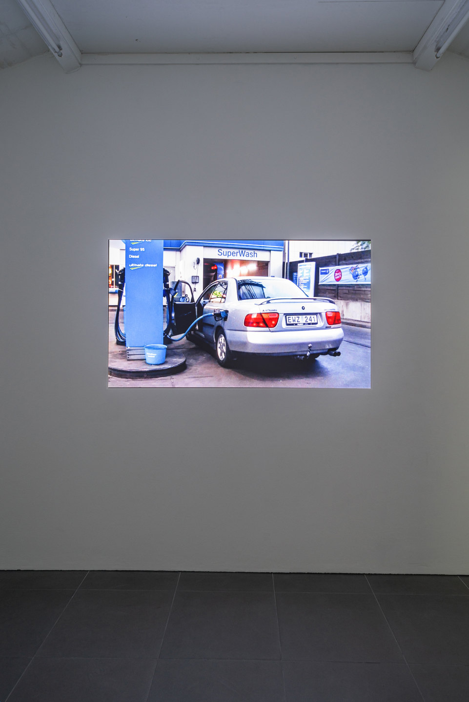 Max Göran, Mitsubishi Hop-On, Hop-Off – Grand Finale, 2023, HD video, 12:43, single-channel video installation
