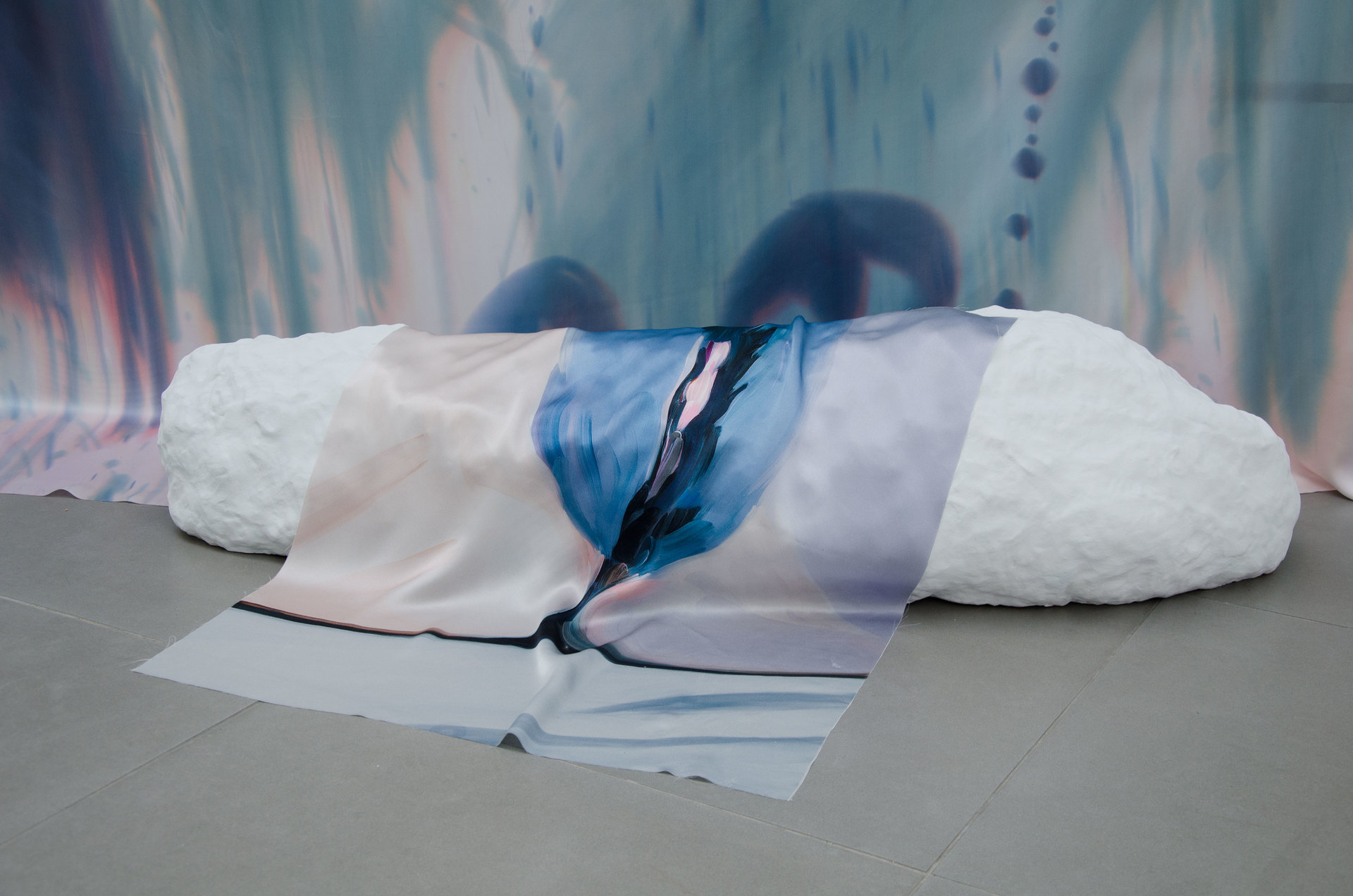Roman Fountain, 2014, Celia Hempton, digital print on silk satin, 60 x 72 cm, silk paint on silk satin, 275 x 290 cm, acrylic paint on wall. Katie Cuddon, painted ceramic, 125 x 27 x 32 cm, Cell Project Space