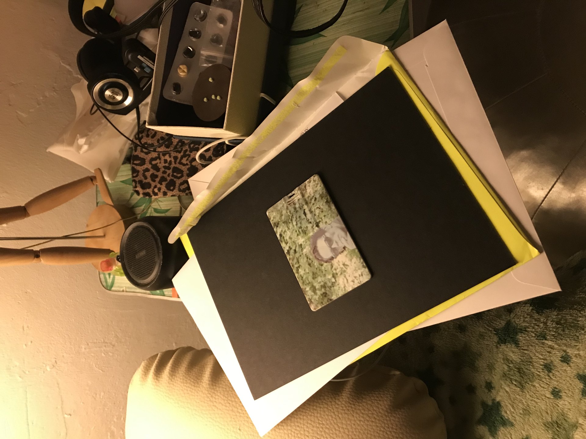 Gelare Khoshgozaran, Queer Correspondence, October 2020, Cell Project Space. Image submitted by David Lindert from Berlin, Germany.