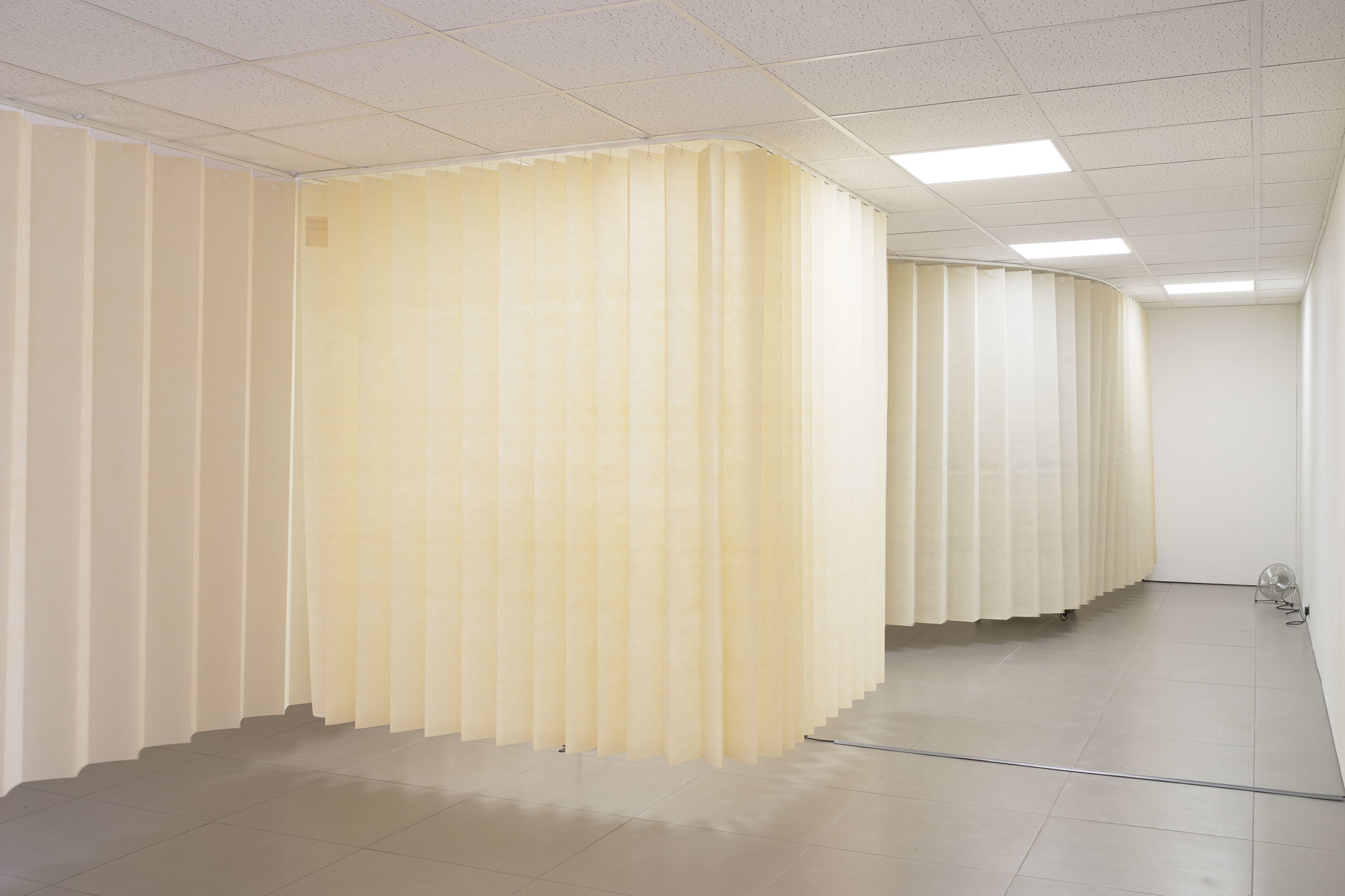 Jos Bitelli, A Partition, installation view, 2016, Cell Project Space