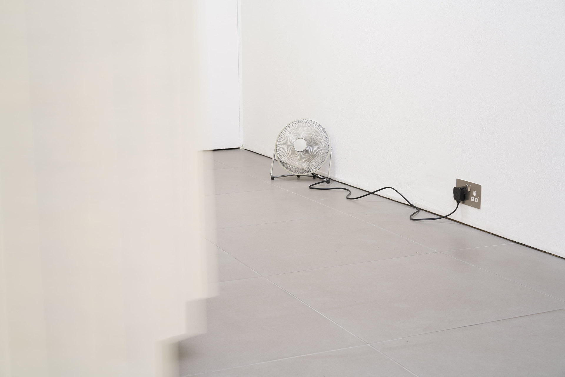 Jos Bitelli, A Partition, installation view, 2016, Cell Project Space
