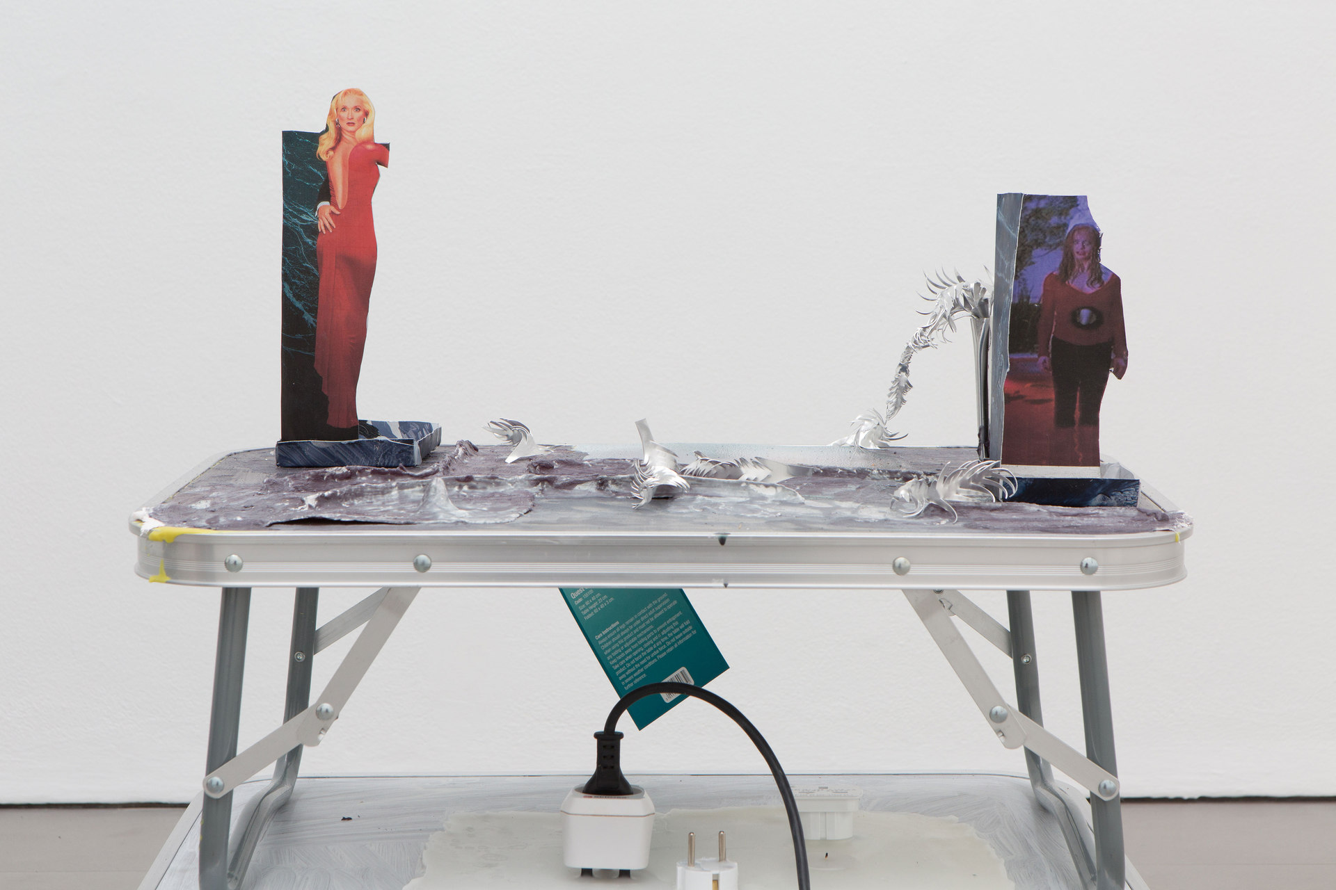 Kate Mackeson & Henrik Potter, ‘landlords are not currently collecting rent in self-love’, Kate Mackeson, Fugue state, 2016 Detail, Cell Project Space