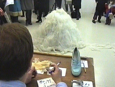 Olöf Bjornsdottir, Performance, Cell Project space, 2001