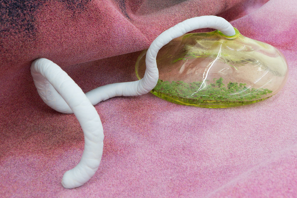 Julia Crabtree & William Evans, Marginalia, 2017 (Detail), Cell Project Space Julia Crabtree & William Evans, Marginalia, 2017 (Detail), Cell Project Space