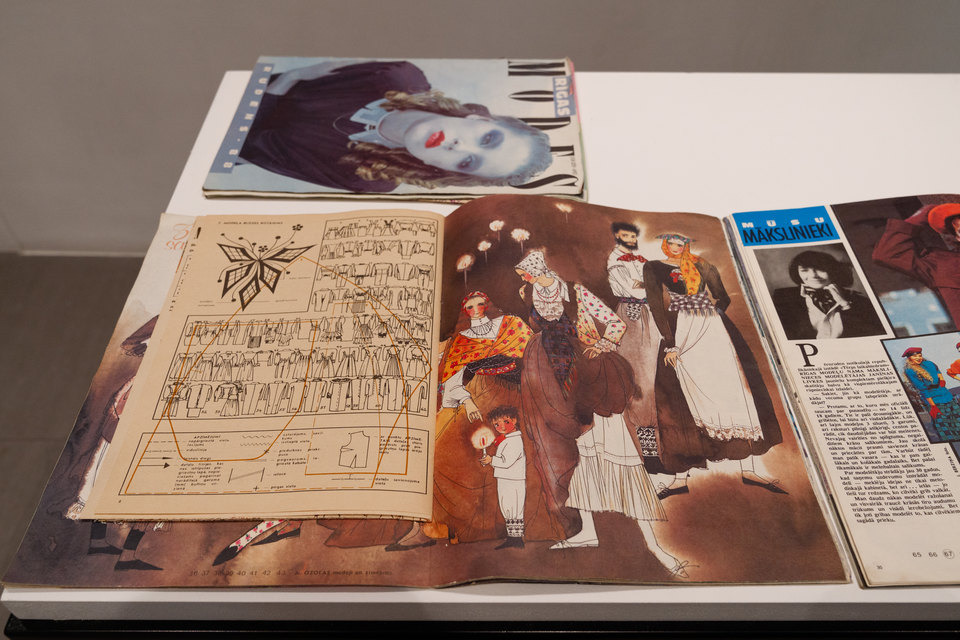 Detail, Rigas Modes Magazine, 1980-1990 display Untamed Fashion Assemblies archive courtesy Bruno Birmanis, Cell Project Space 2025 Detail, Rigas Modes Magazine, 1980-1990 display Untamed Fashion Assemblies archive courtesy Bruno Birmanis, Cell Project Space 2025