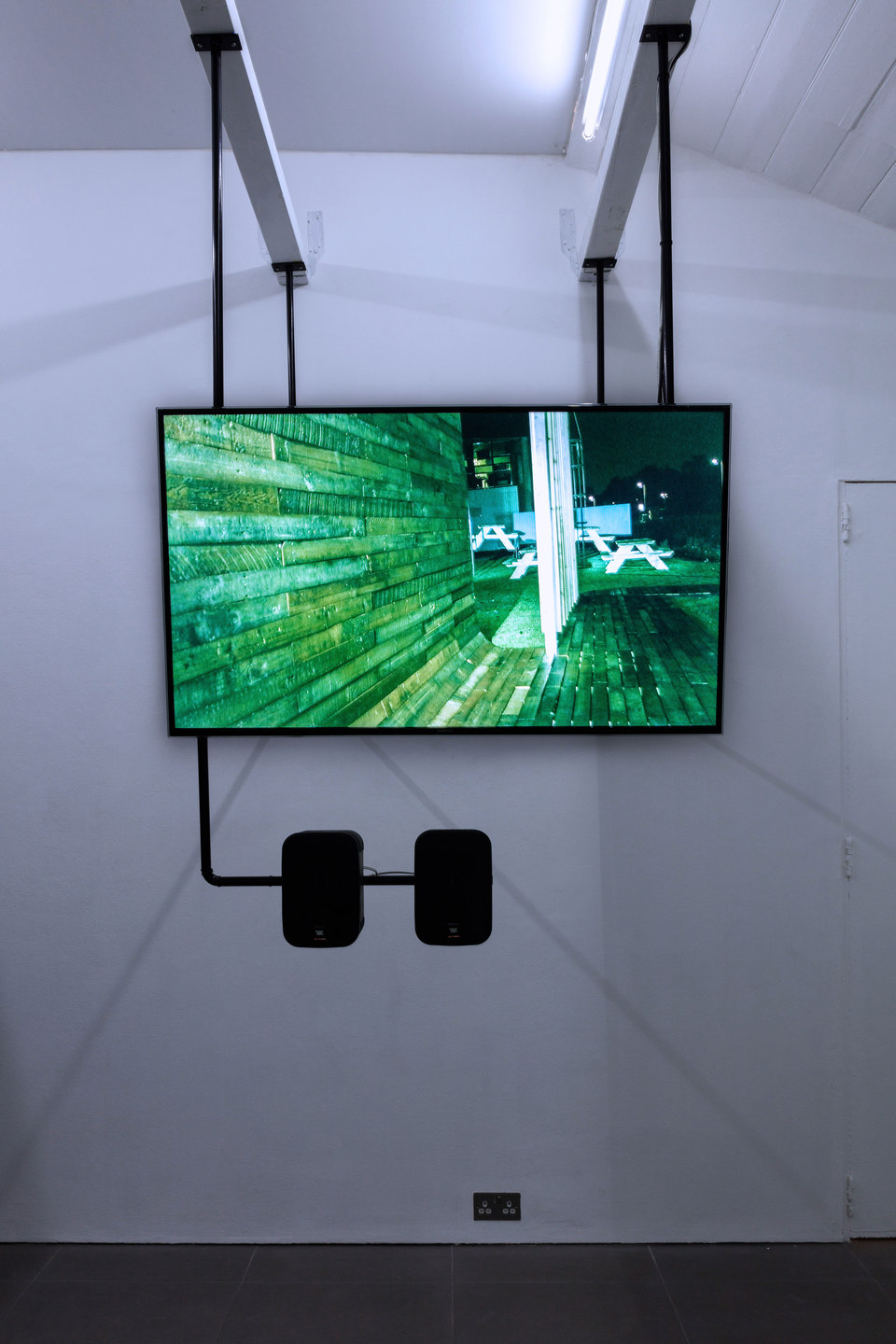 Dan Walwin, Winds 5, 2015 Sculpture, video: Winds 5 Cess, Jel Ever Terrass? 4 pieces Including 1 Monitor & 1 set of speakers Samsung UE48H6400, JBL Control 1PRO speakers,  Cell Project Space