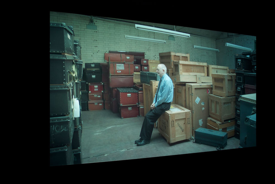 Una Knox, '4 1/2 feet and to the left, behind me', 2011, HD digital video, rear projection(195 x 115 cm), Cell Project Space